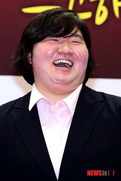 韩国举重名将创造历史，夺得第二金