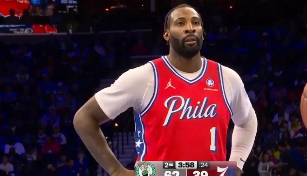 爱游戏在线-凯尔特人险胜公牛，恩比德点燃赛场