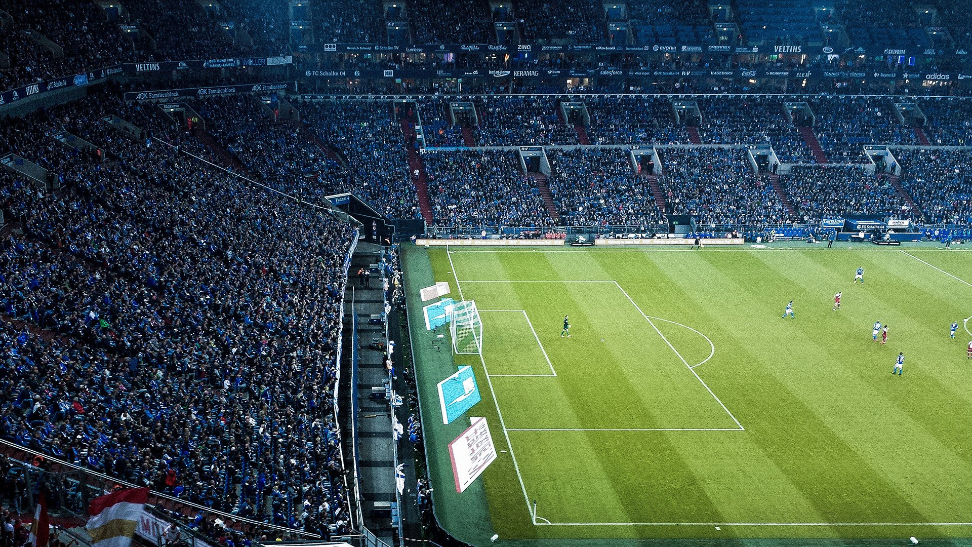 阿尔瓦雷斯节奏大师领衔,拜仁血拼埃及演绎绿茵传奇