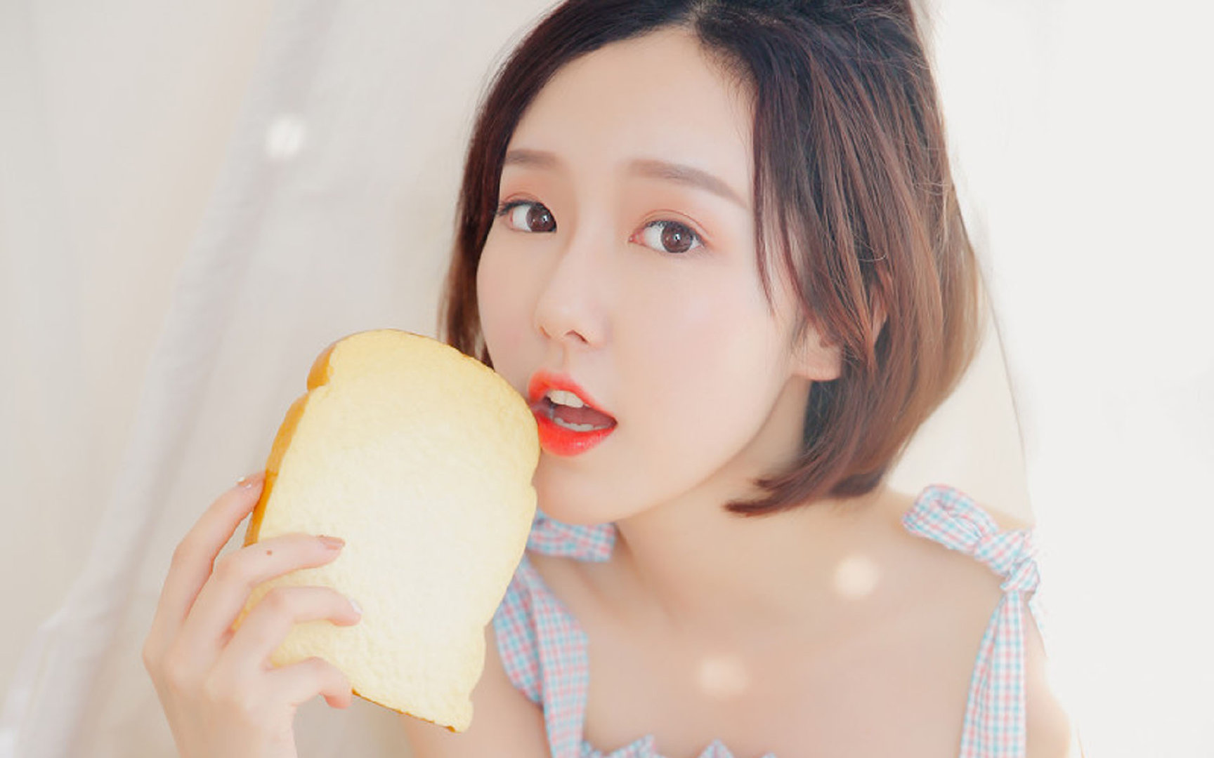 绝境金甲!杜兰特化身战神,76人险胜马刺夜奏压力变奏曲