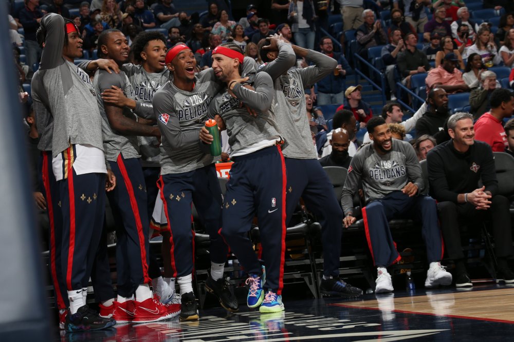 欧冠半决赛焦点战,深圳队险胜鹈鹕 欧冠半决赛焦点战,深圳队险胜鹈鹕