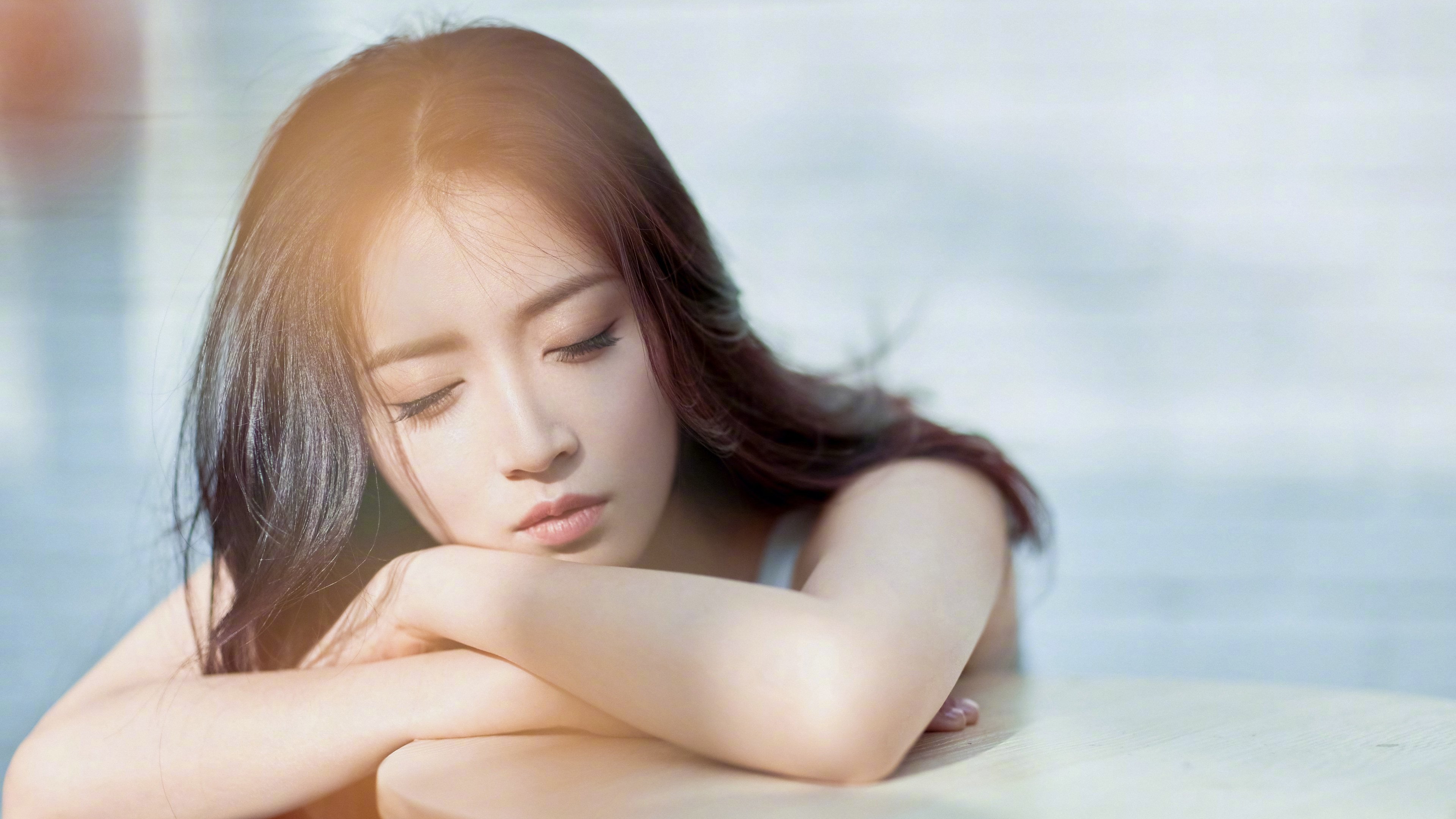 恩比德暴走！钢骨之躯碾碎绿军防线，费城巨人书写新王篇章