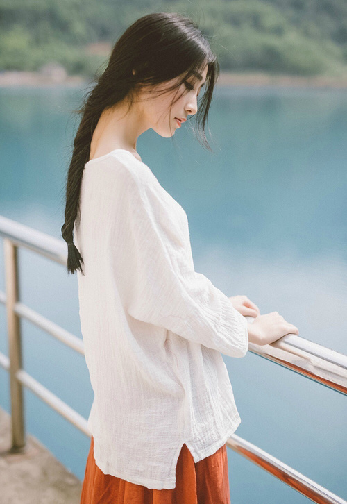 爱游戏入口-马克西临危受命化身关键先生，雄鹿第三节一波流锁定胜局